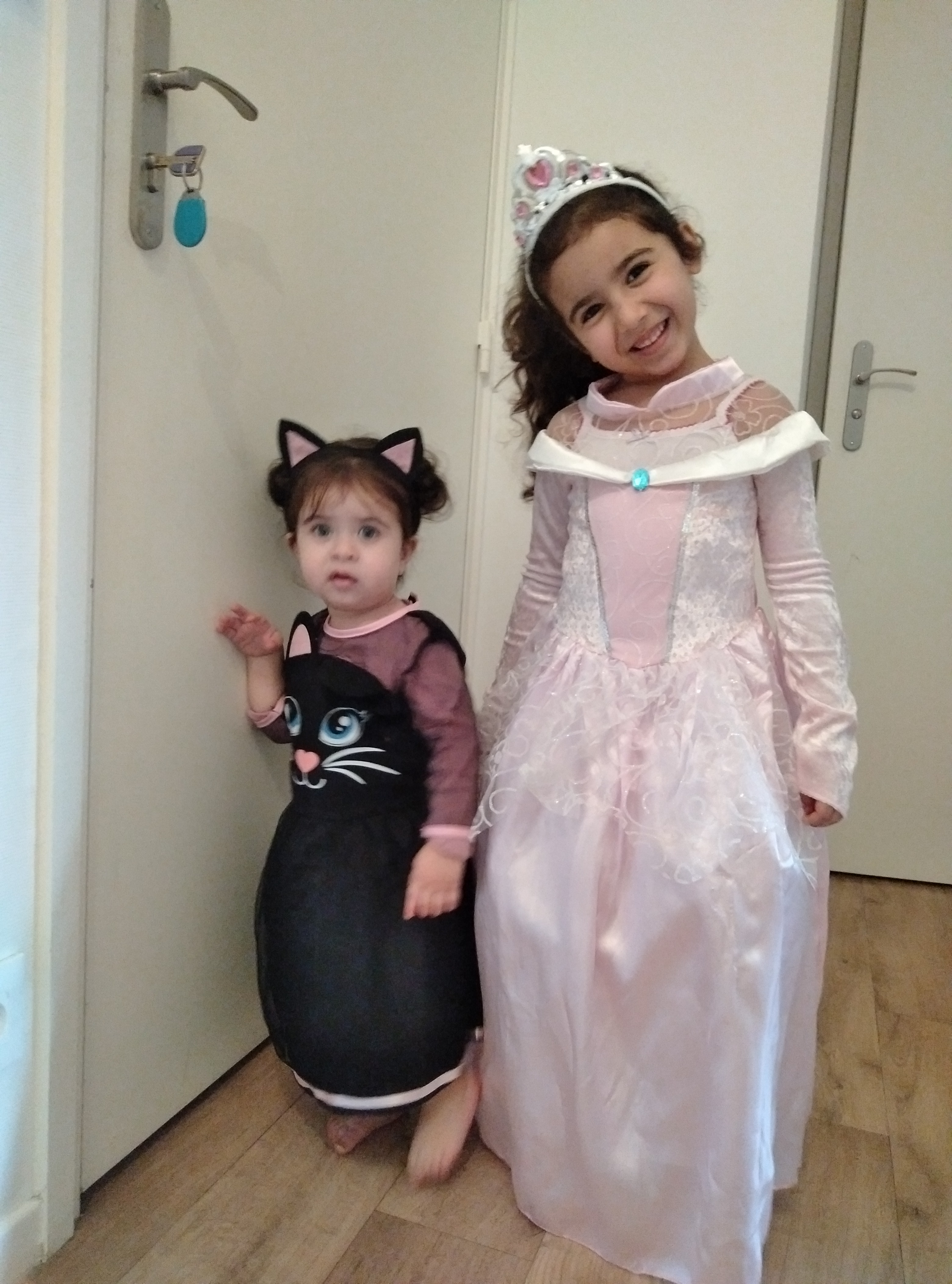 Princesse Nélia et sa soeur